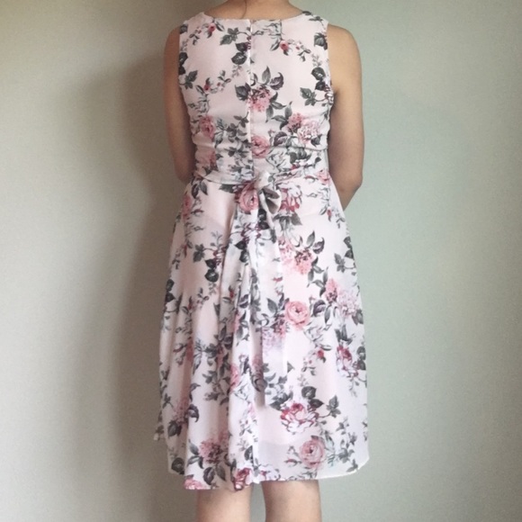 Dress - Picture 2 of 5